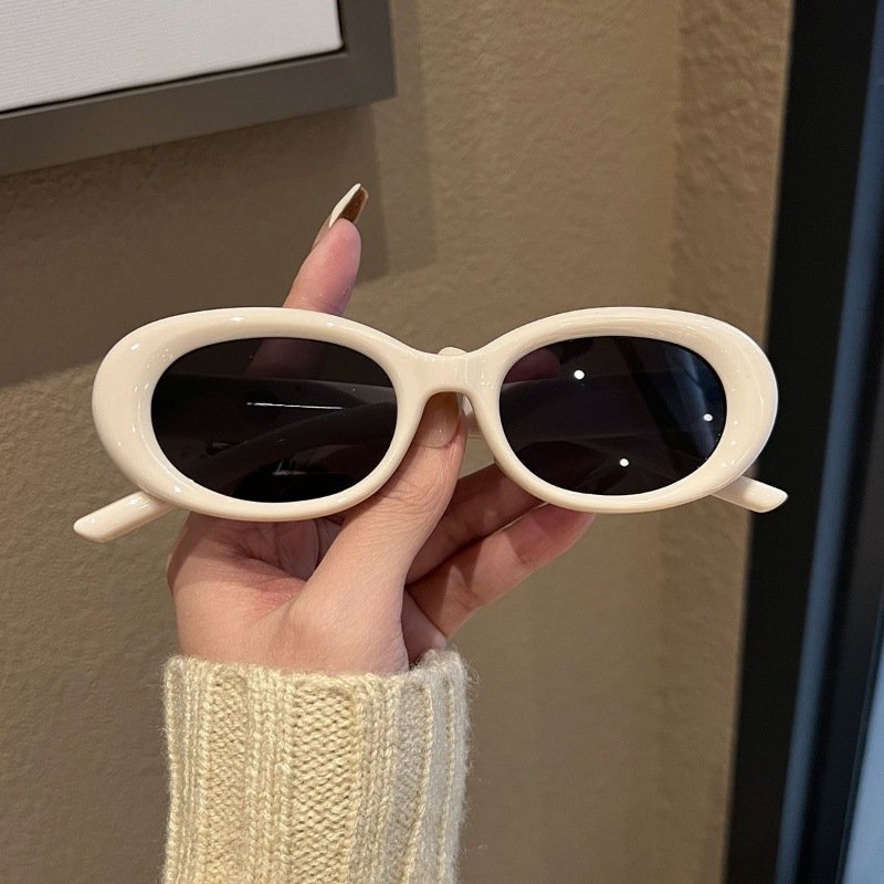 Retro Oval White Frame Cat-Eye Sunglasses | UV400 Face-Slimming Trendy Eyewear for Women O1CN01JWNHMj267GY819W00 2216310267614 0 Cib