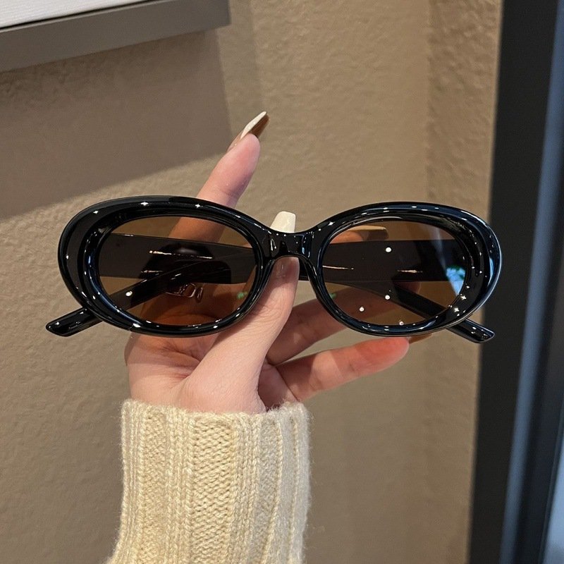 Retro Oval White Frame Cat-Eye Sunglasses | UV400 Face-Slimming Trendy Eyewear for Women O1CN01QRA5ol267GXzohx5O 2216310267614 0 Cib